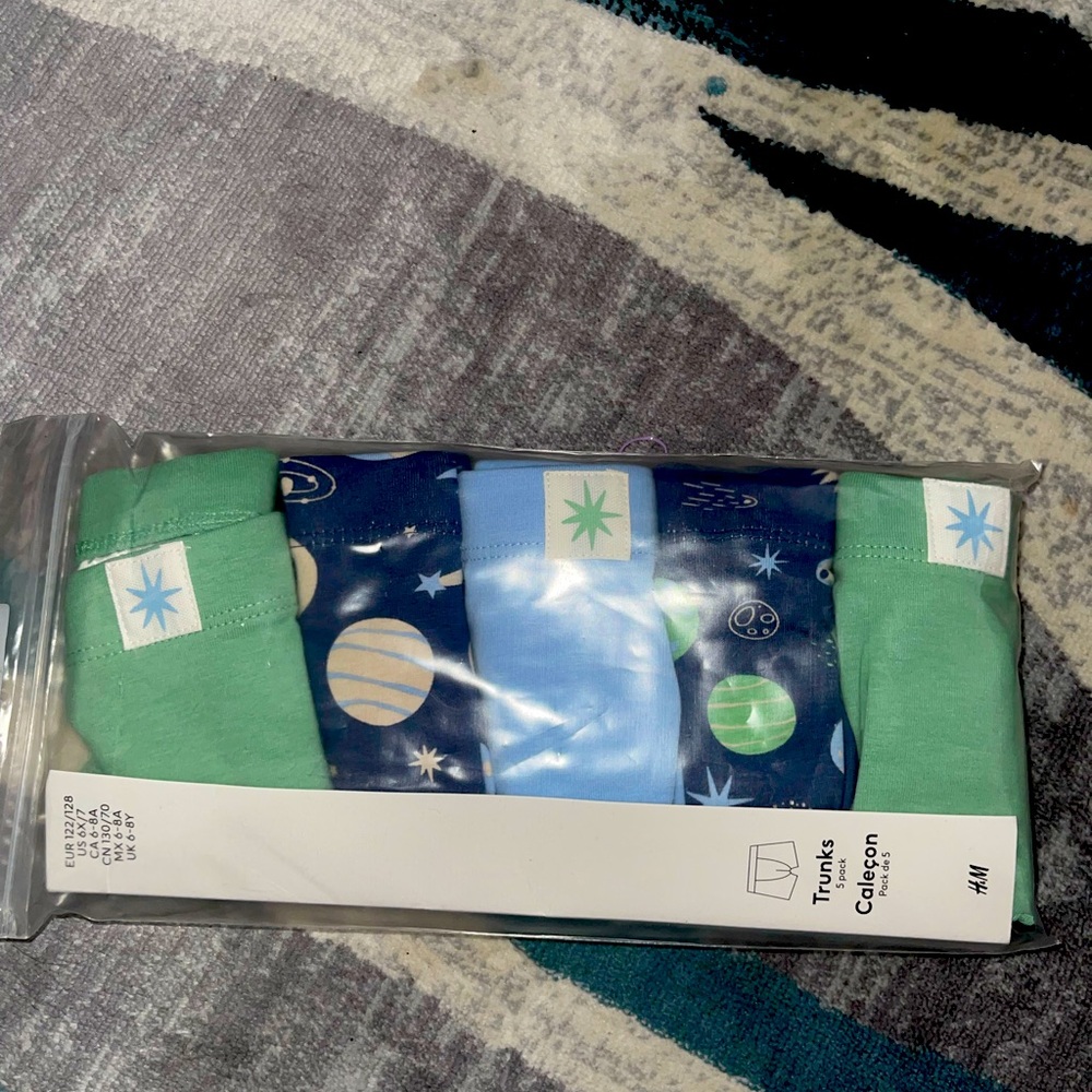 H&M Boys Trunks 5 Pack Size 6-8Y